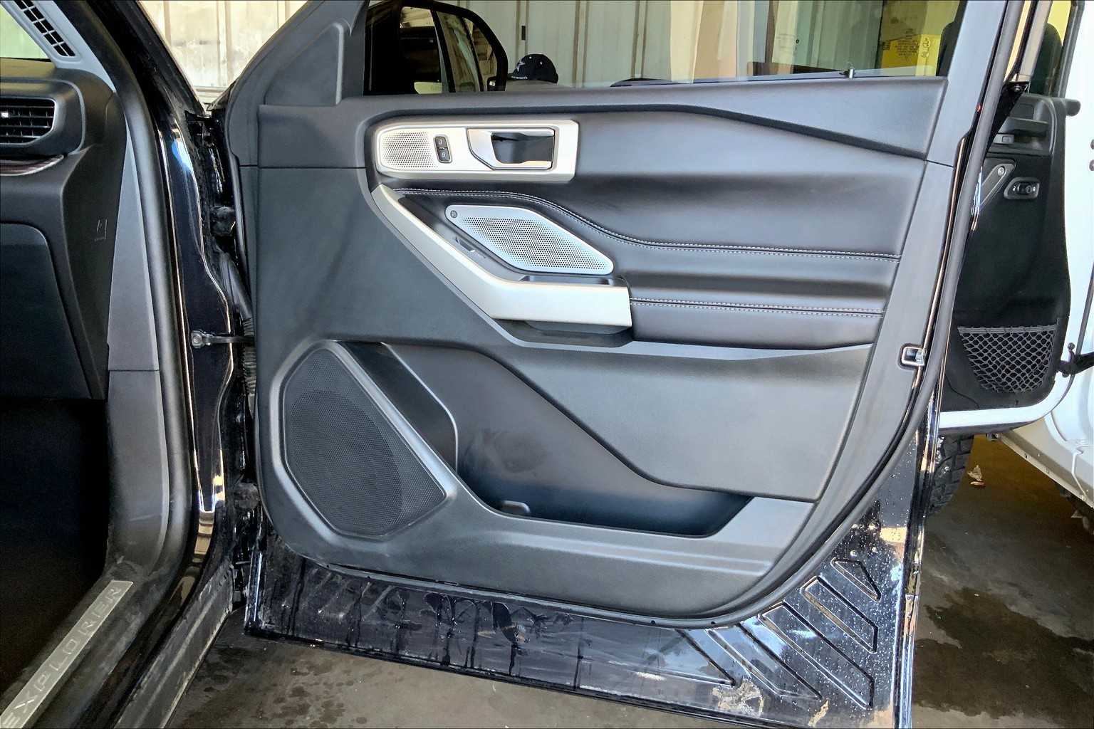 2023 Ford Explorer Limited photo 20