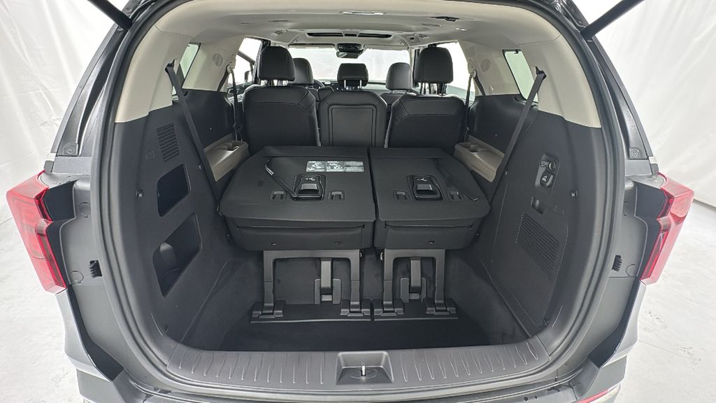2026 Kia Carnival SX photo 17