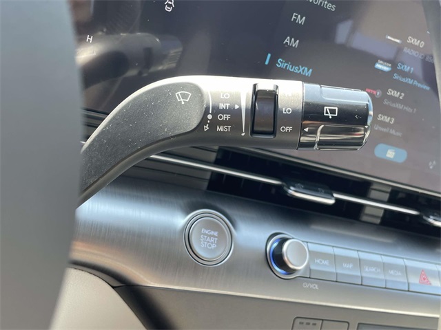 2025 Hyundai Kona SEL photo 14