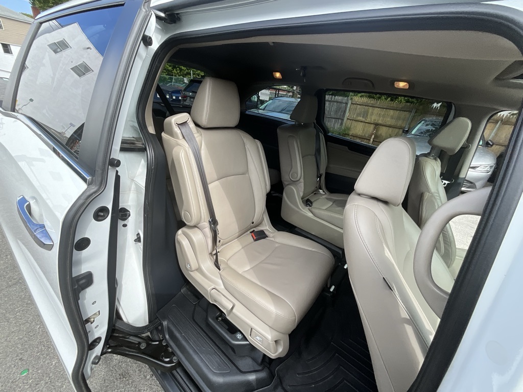 2020 Honda Odyssey EX-L photo 32