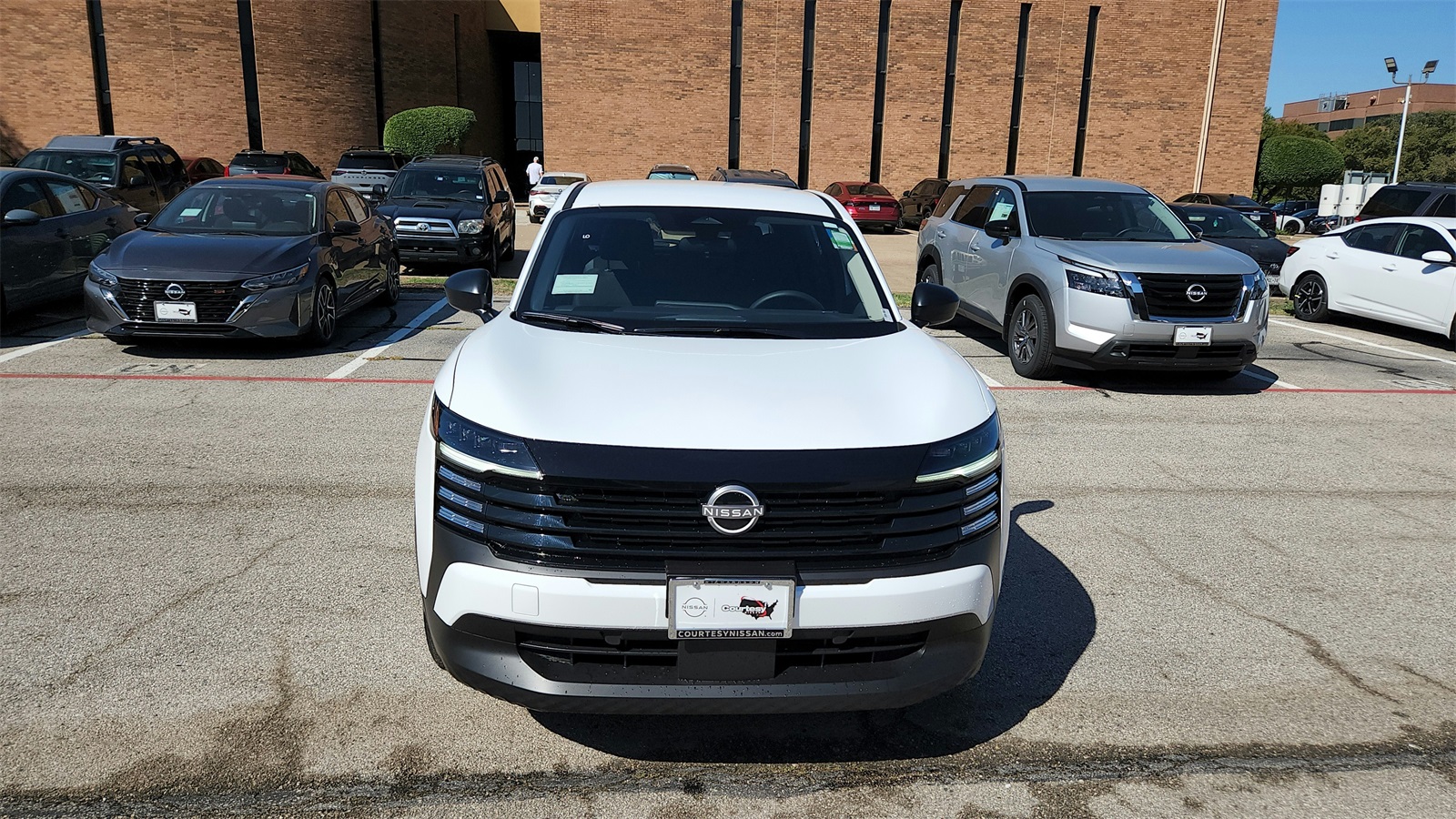 2025 Nissan Kicks Play S photo 7