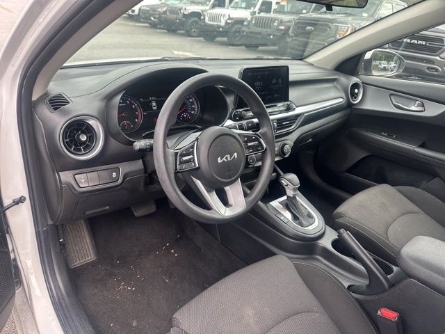 2023 Kia Forte LXS photo 5