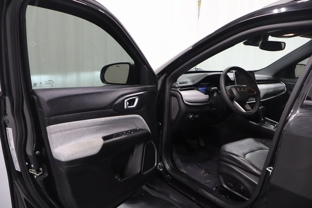 2023 Jeep Compass Latitude Lux photo 9