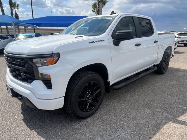 2026 Chevrolet Silverado 1500 Custom photo 3