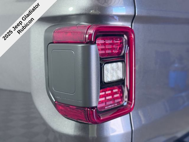 2025 Jeep Gladiator Rubicon photo 11
