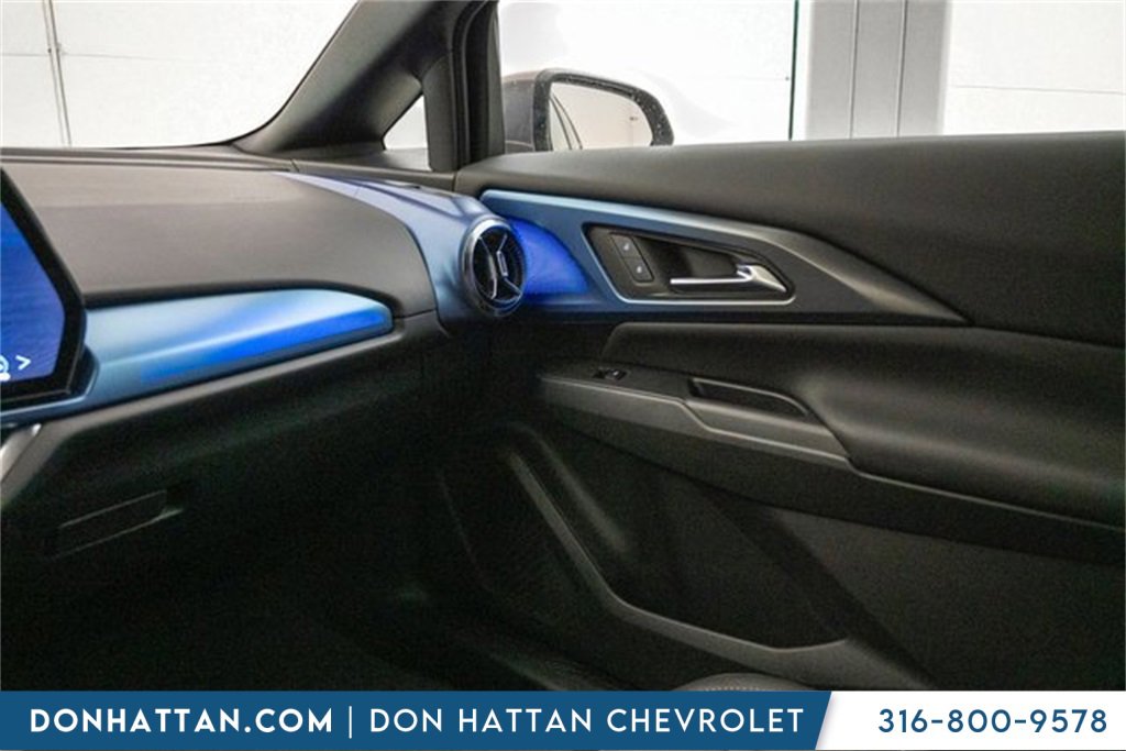 2025 Chevrolet Equinox EV 1LT photo 14