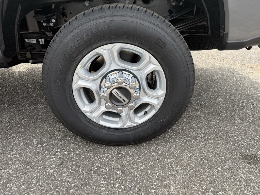 2026 Ford F-350 XLT photo 12