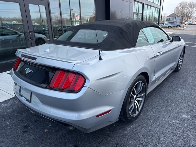 2016 Ford Mustang EcoBoost Premium photo 3