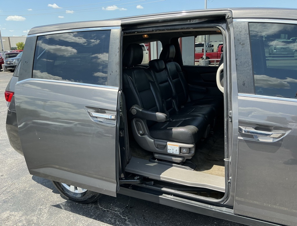 2014 Honda Odyssey EX photo 34