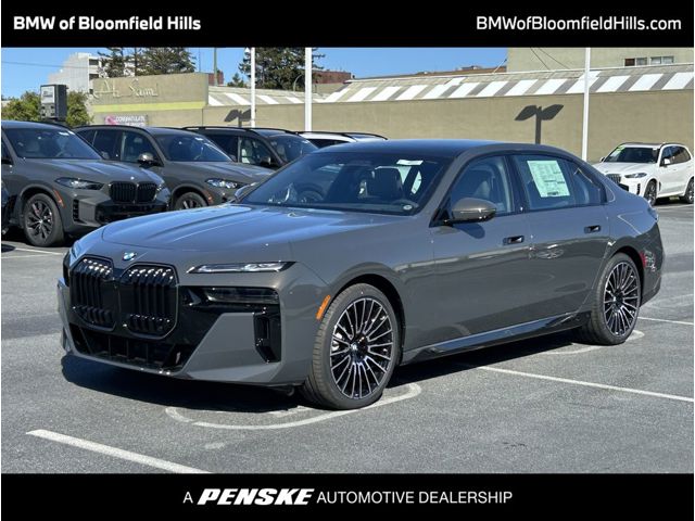 2025 BMW 7 Series 760i's photo