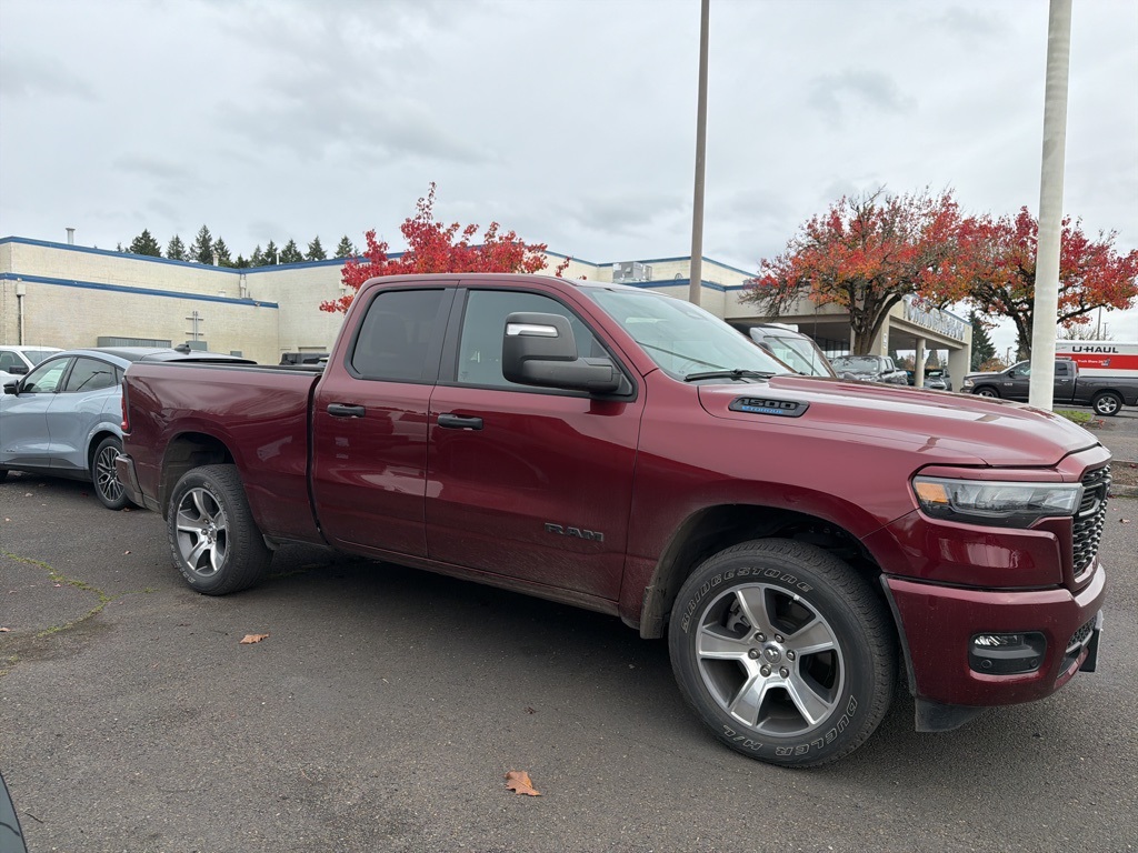 2025 Ram 1500 Tradesman photo 2