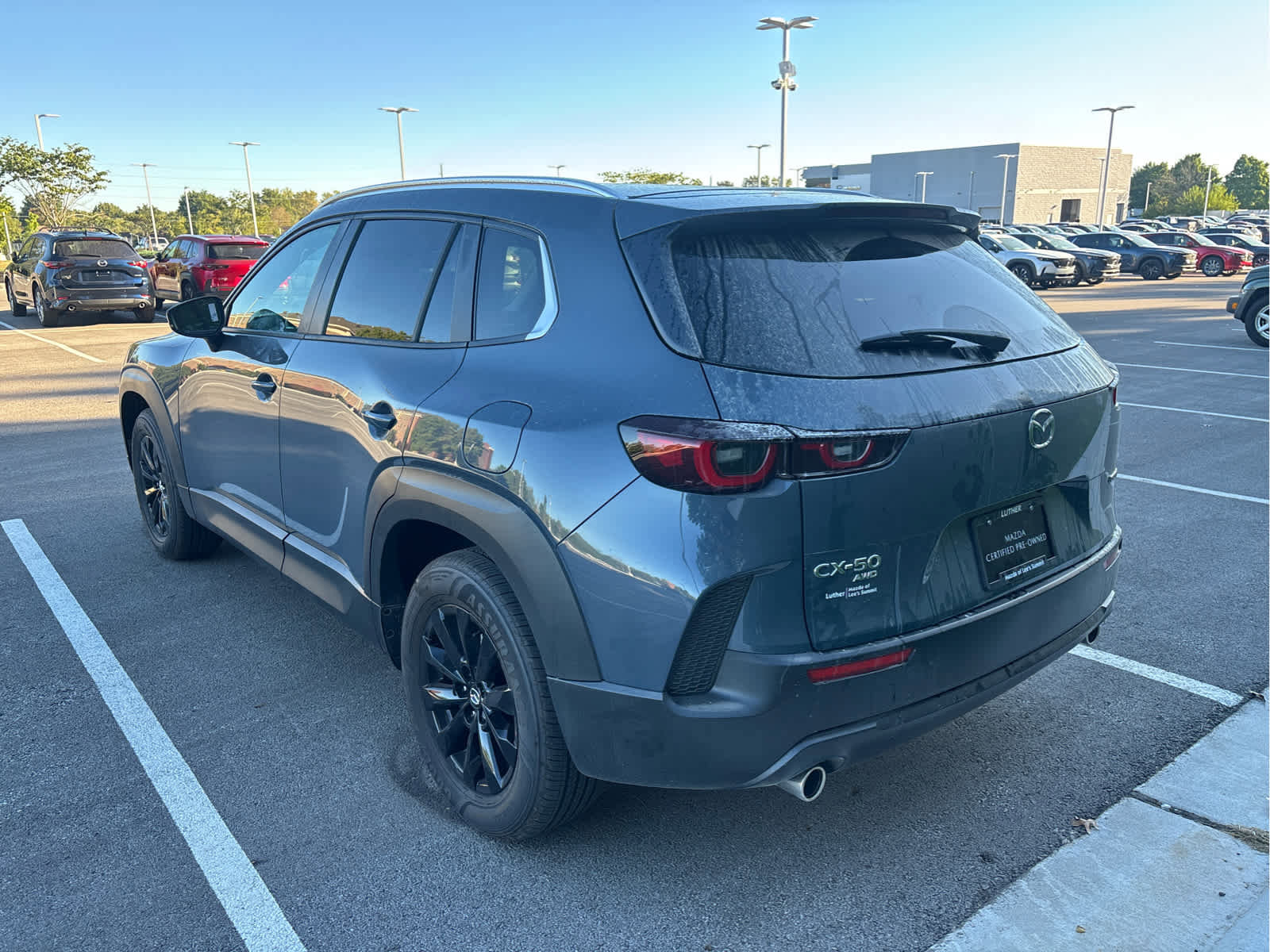 2025 Mazda CX-50 2.5 Select photo 3