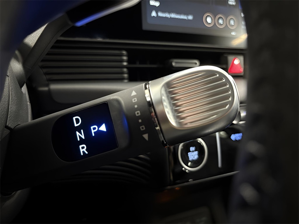 2025 Hyundai Ioniq 5 SEL photo 12