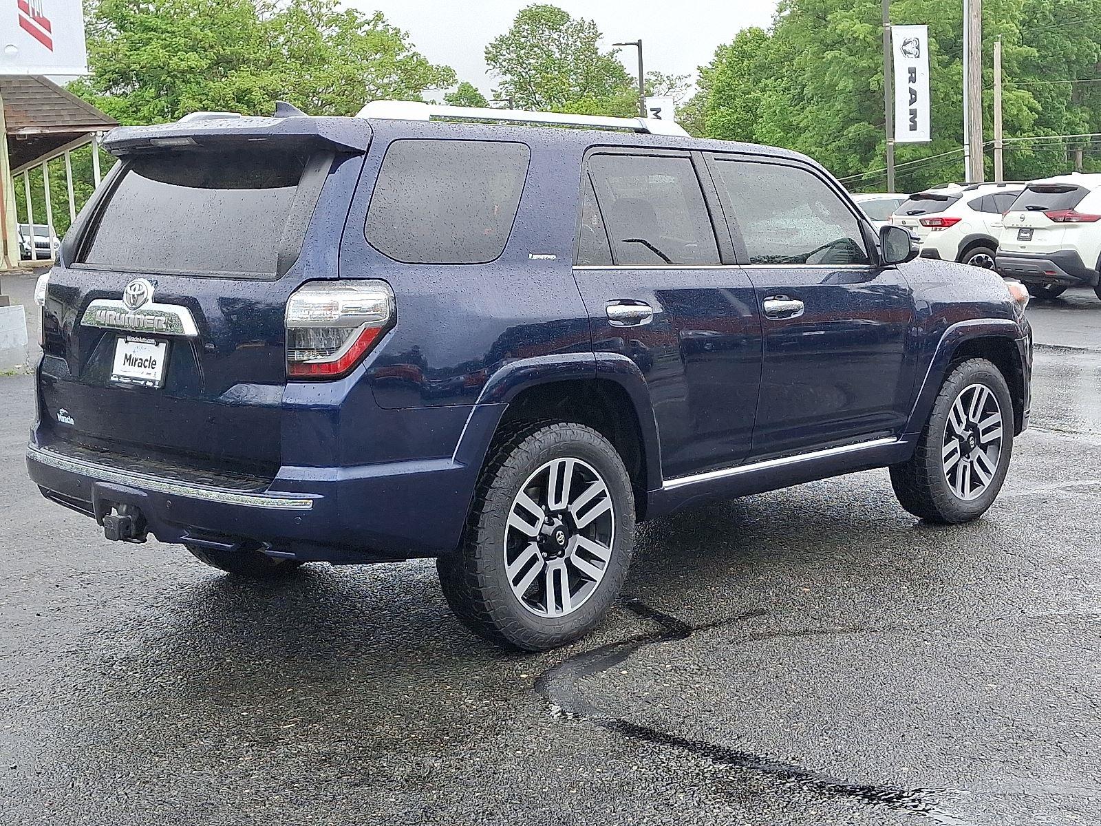 2022 Toyota 4Runner Limited photo 6