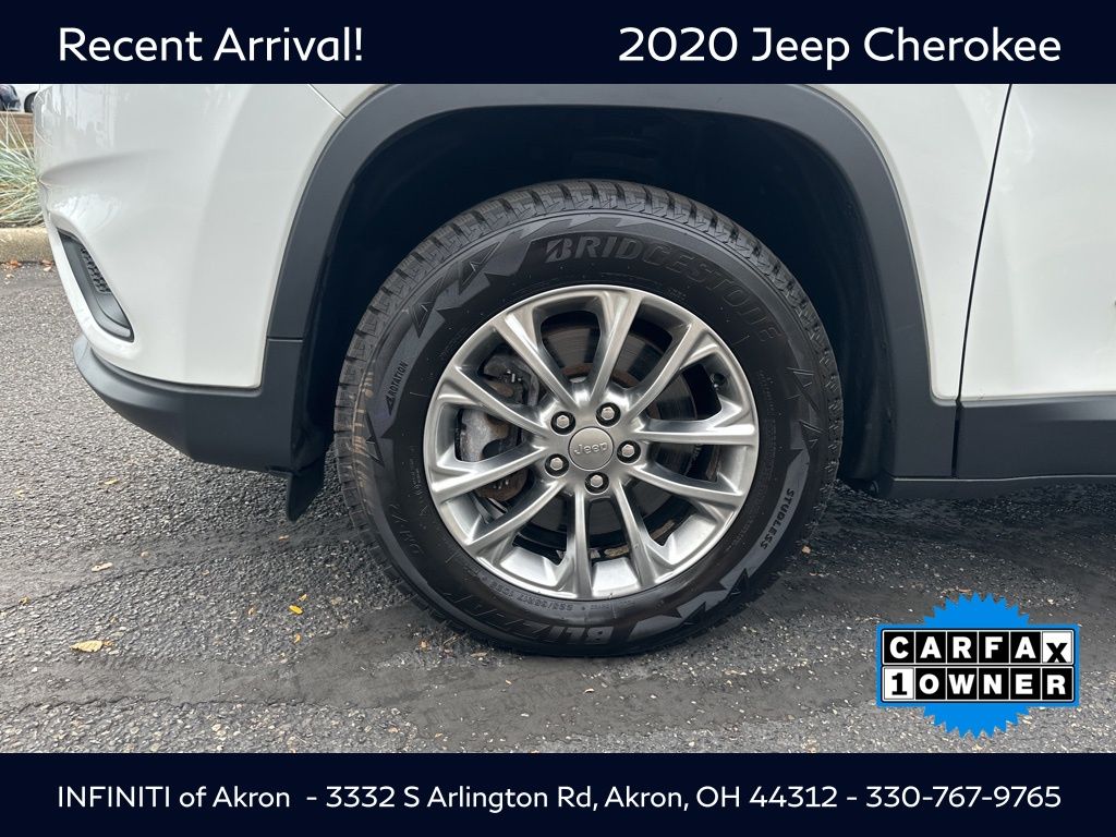 2020 Jeep Cherokee Latitude photo 19