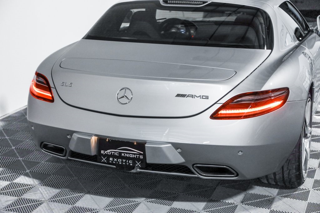 2011 Mercedes Benz SLS AMG photo 6