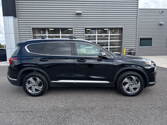 2022 Hyundai Santa Fe SEL photo 2