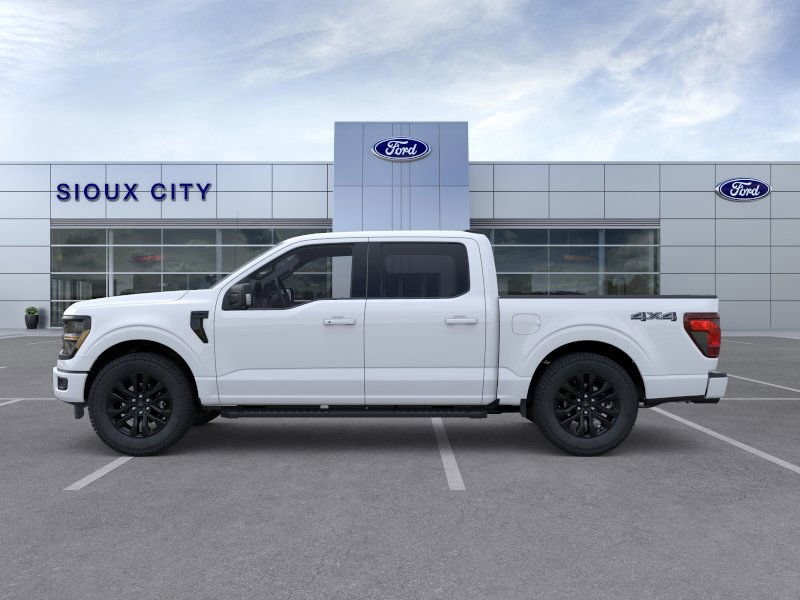 2025 Ford F-150 XLT photo 3