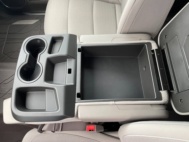 2025 Chevrolet Silverado 1500 LT photo 2