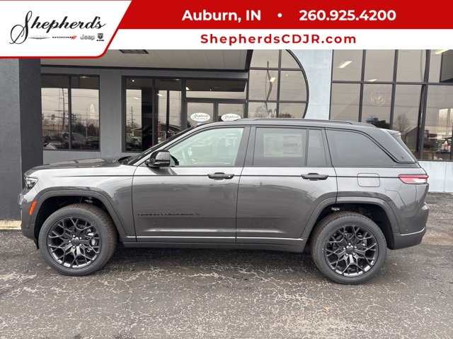 2025 Jeep Grand Cherokee Summit's photo