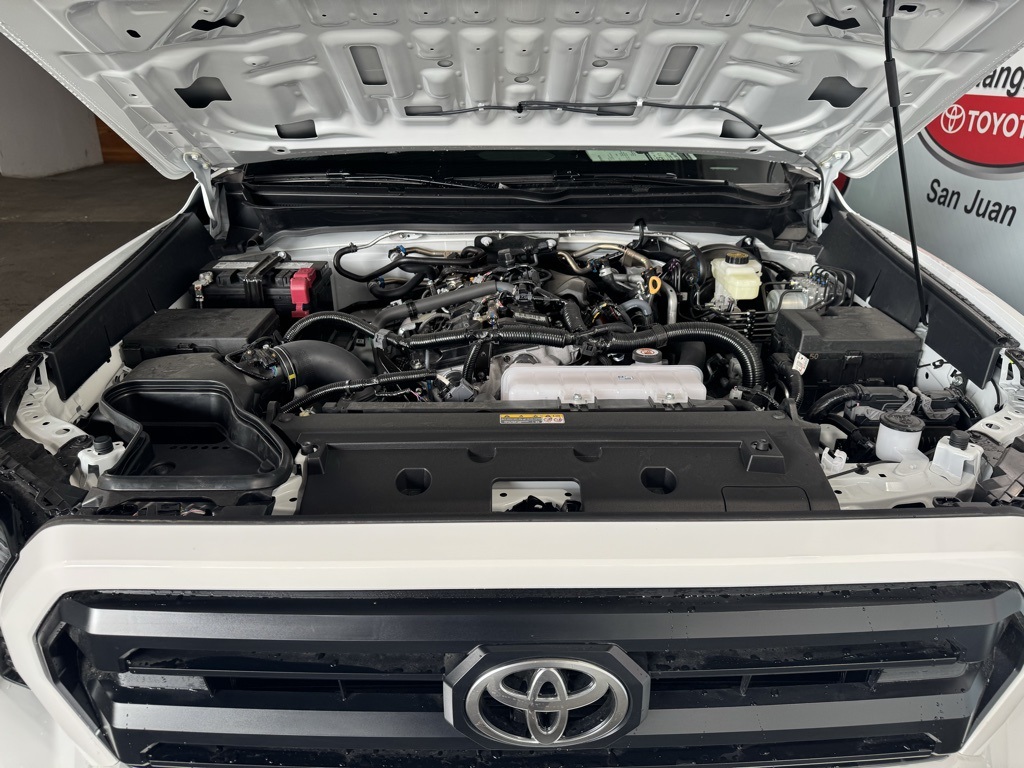 2025 Toyota Tacoma SR photo 32