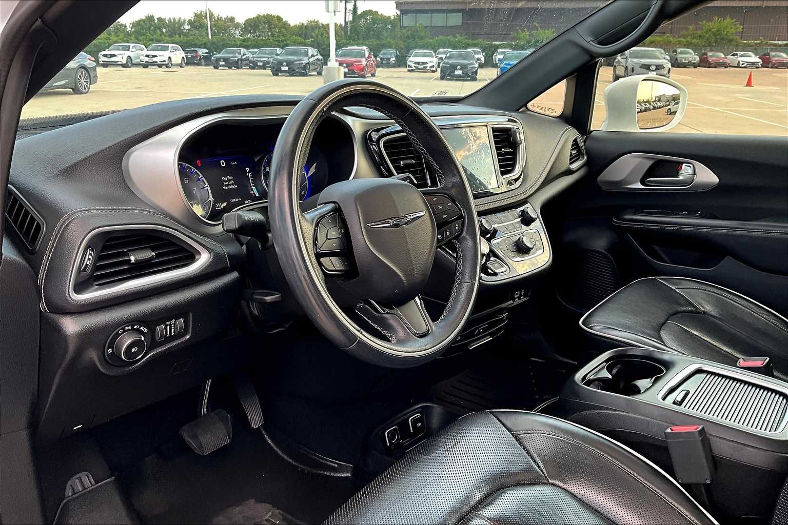 2018 Chrysler Pacifica Limited photo 14