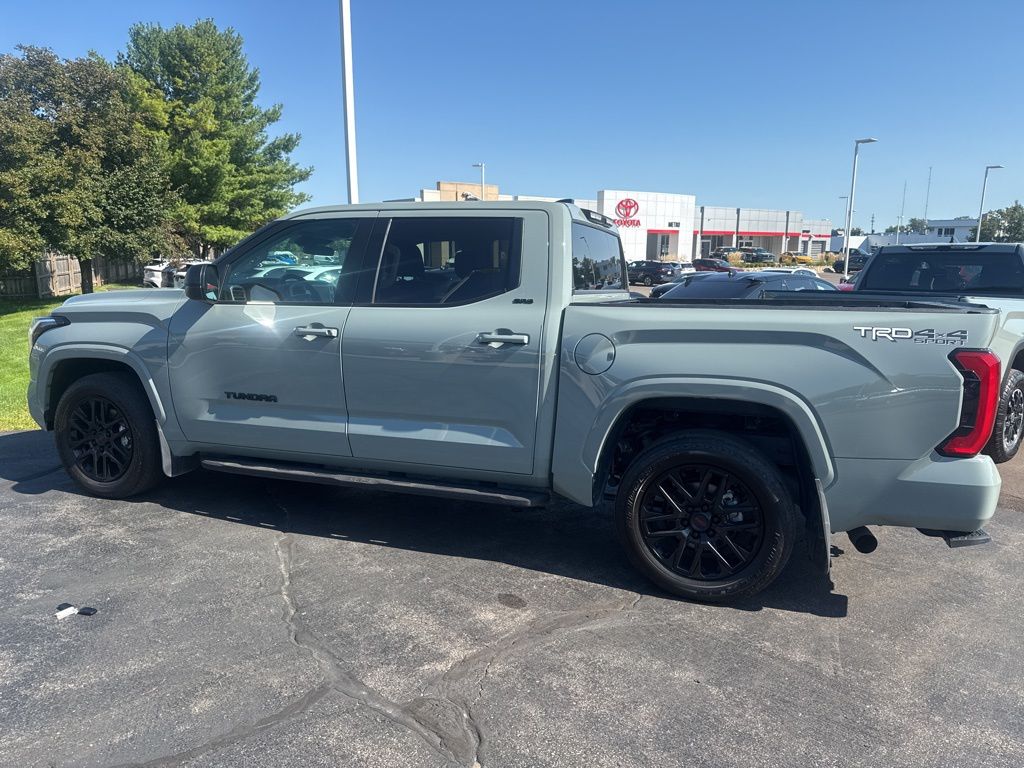 2023 Toyota Tundra SR5 TRD photo 8