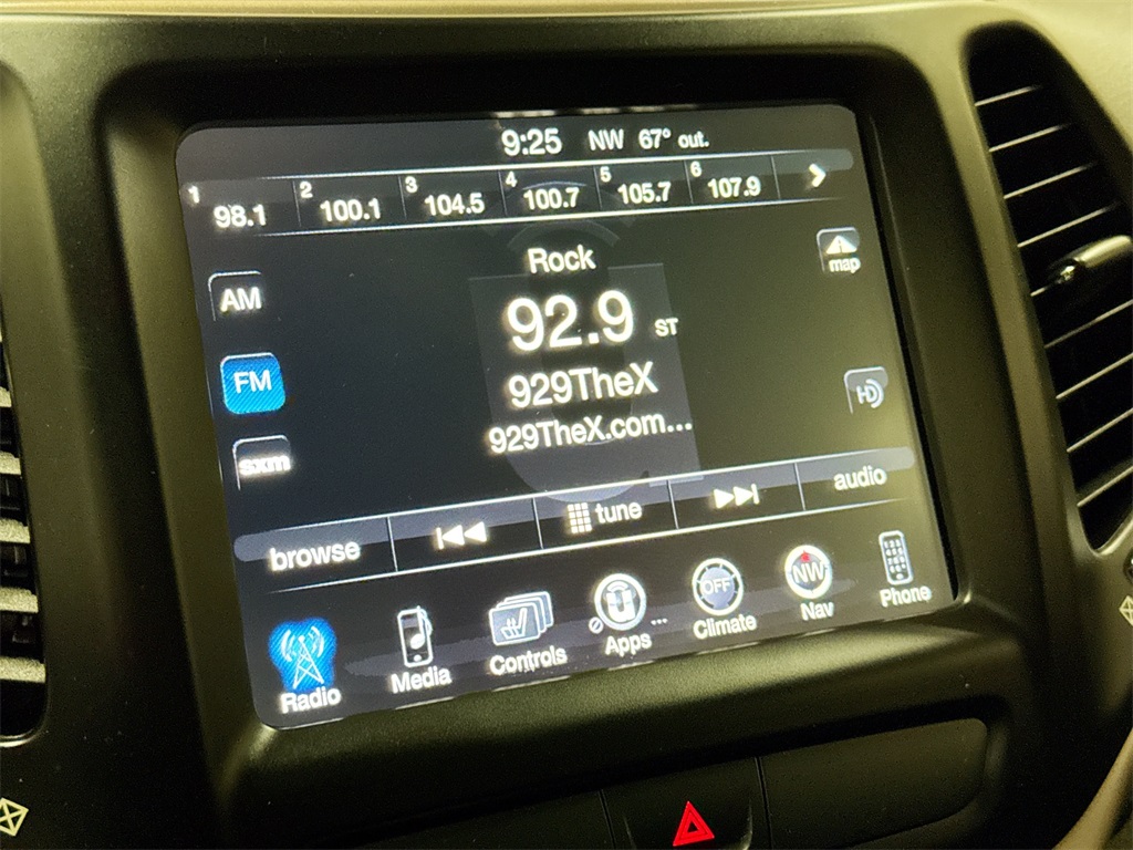 2016 Jeep Cherokee Limited photo 24