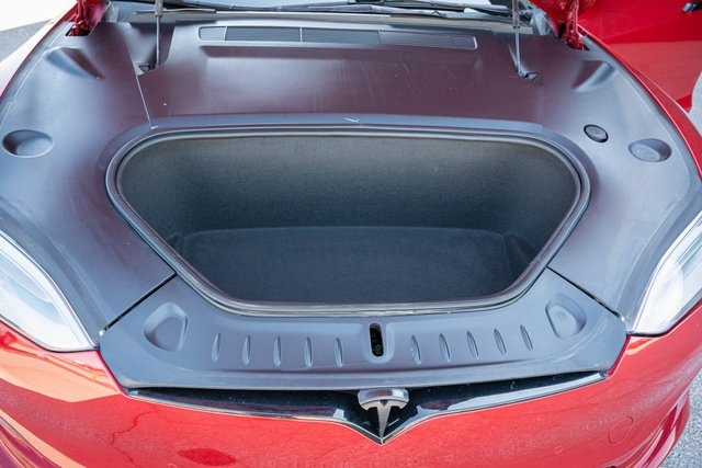 2021 Tesla Model S Plaid photo 28
