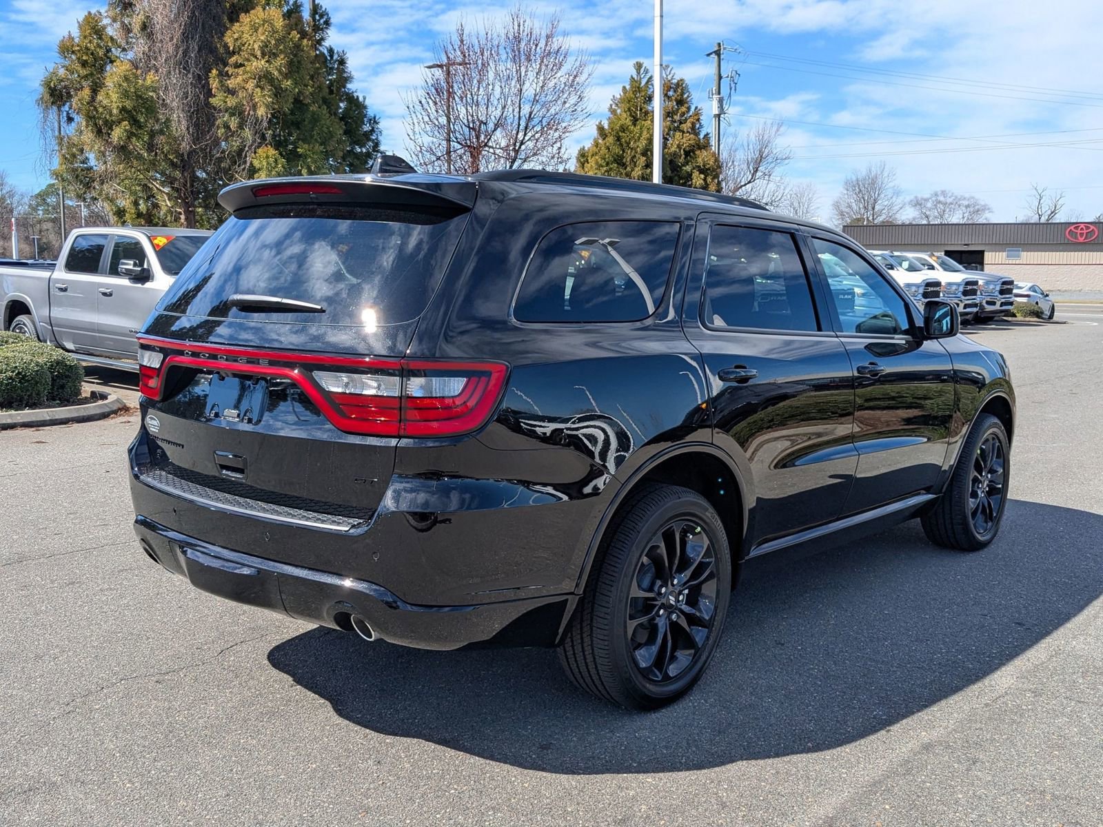 2025 Dodge Durango GT photo 3