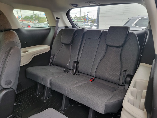 2022 Kia Carnival LX photo 17