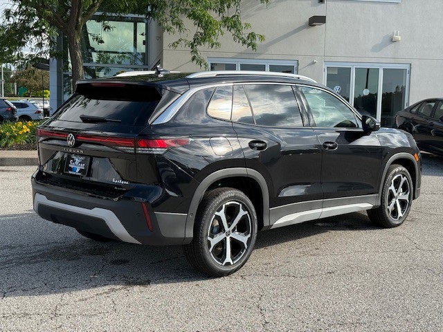 2025 Volkswagen Tiguan SE photo 4