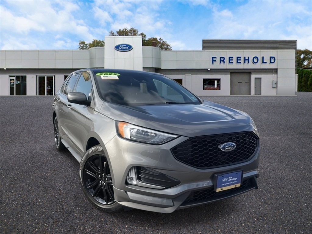 2022 Ford Edge ST-Line's photo
