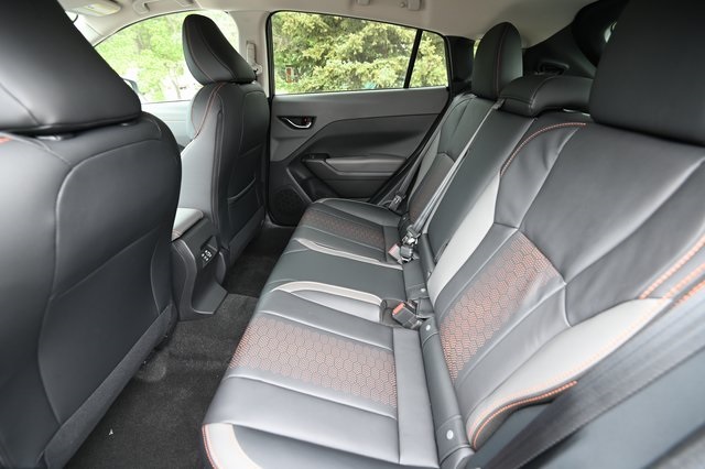 2025 Subaru Crosstrek Limited photo 2