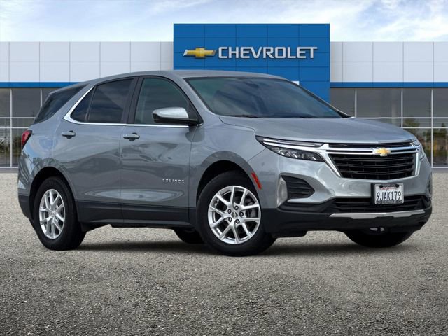 2024 Chevrolet Equinox LT photo 2