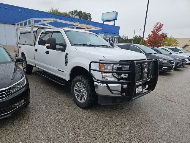 2021 Ford F-350 Super Duty XLT's photo