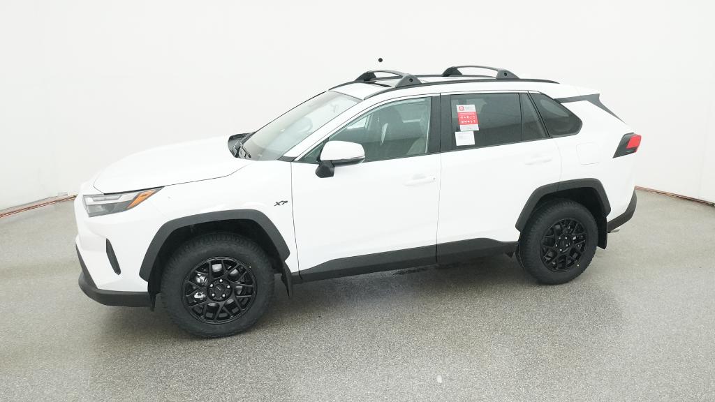 2025 Toyota RAV4 XLE photo 6