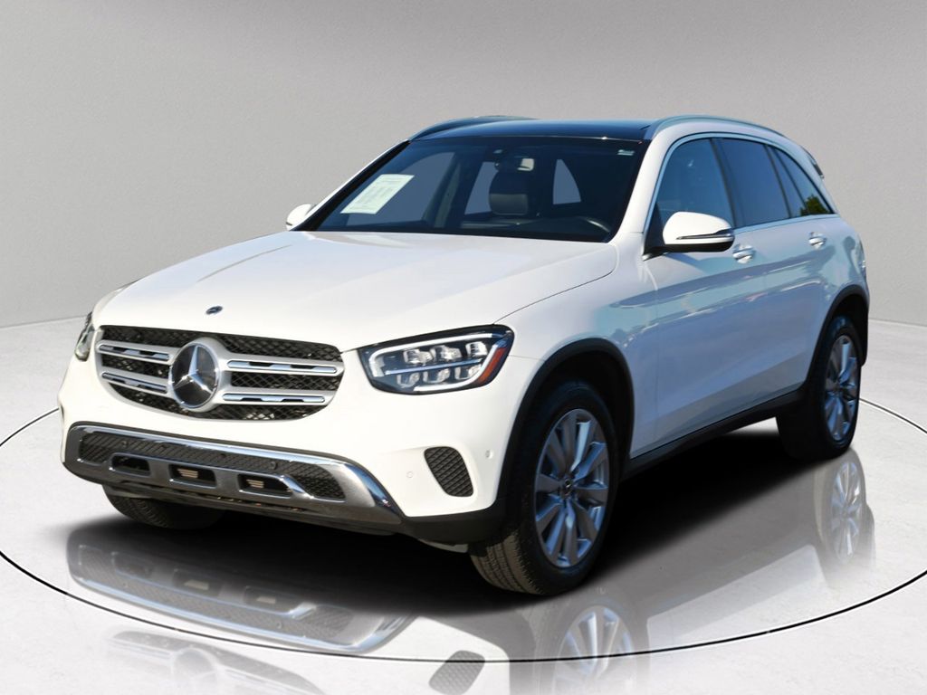 2021 Mercedes Benz GLC 300 photo 2