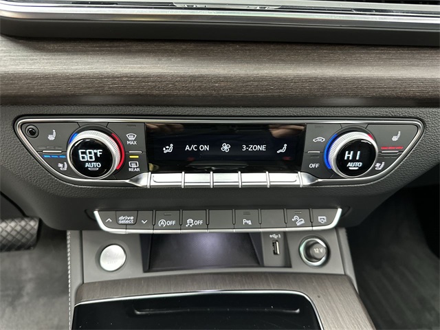 2023 Audi Q5 45 S line Premium Plus photo 8