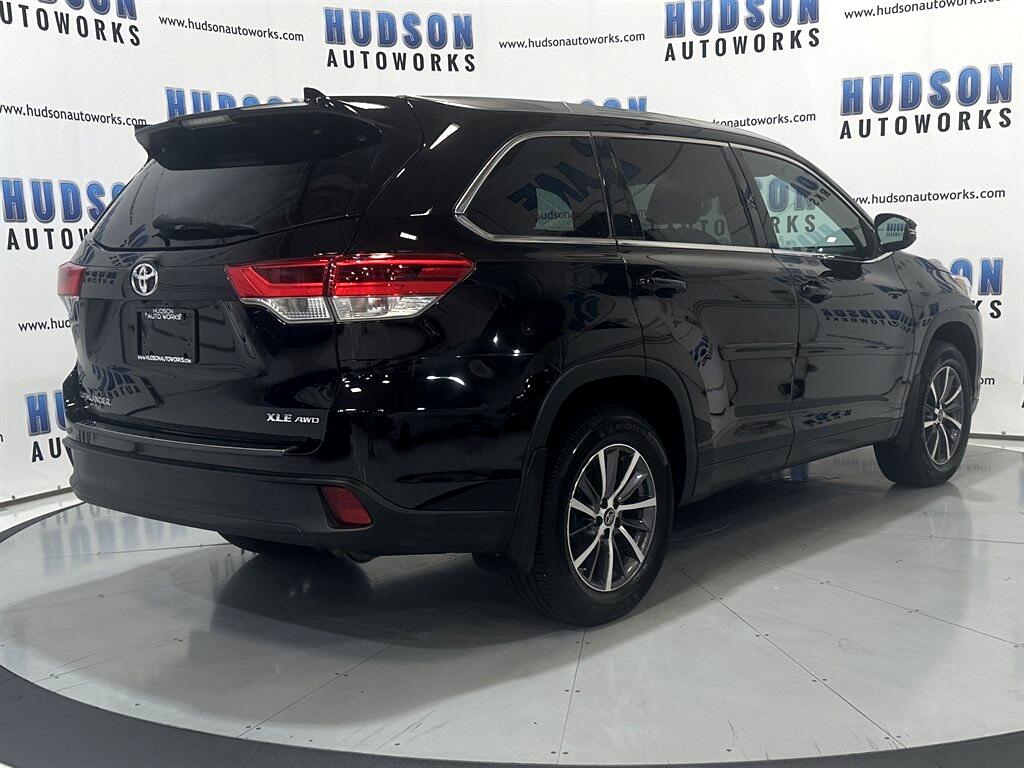 2018 Toyota Highlander XLE photo 7