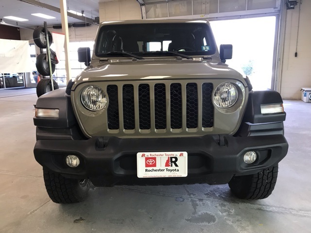 2020 Jeep Gladiator Sport photo 7