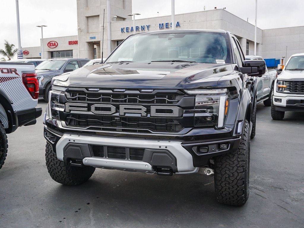 2025 Ford F-150 Raptor photo 3