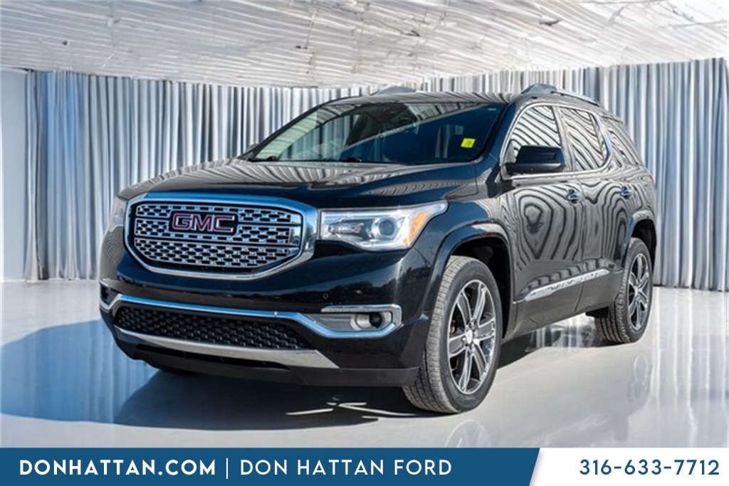 2019 GMC Acadia Denali's photo