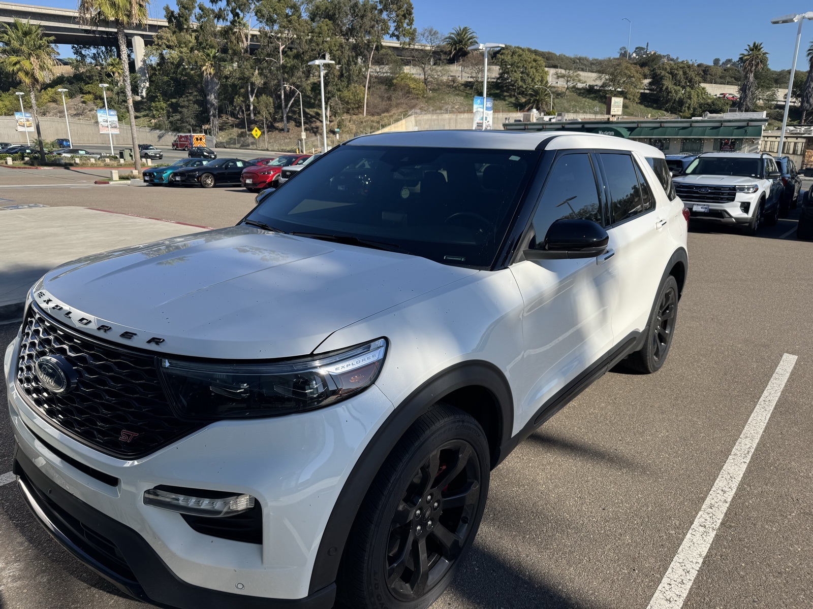 2021 Ford Explorer ST's photo