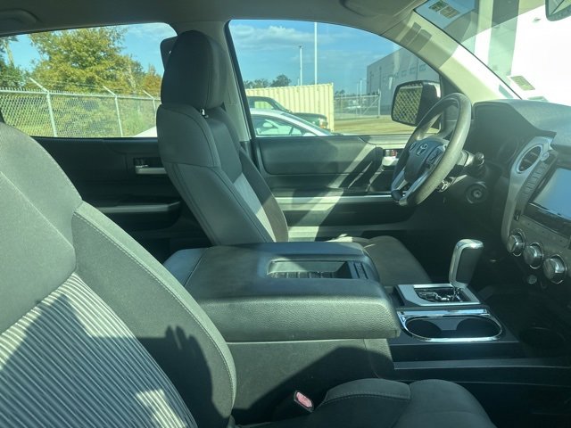 2016 Toyota Tundra SR5 photo 3