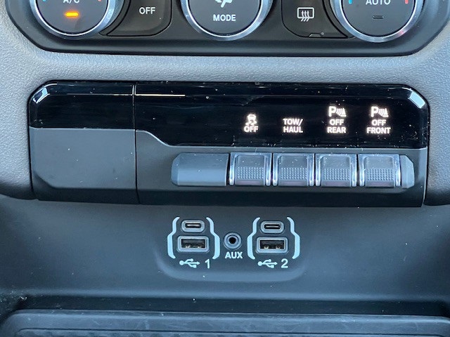 2022 Ram 1500 Rebel photo 23