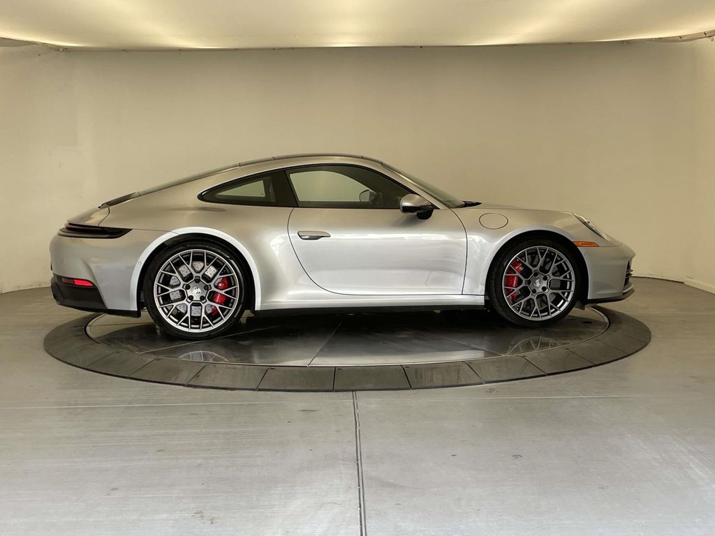 2025 Porsche 911 S photo 8