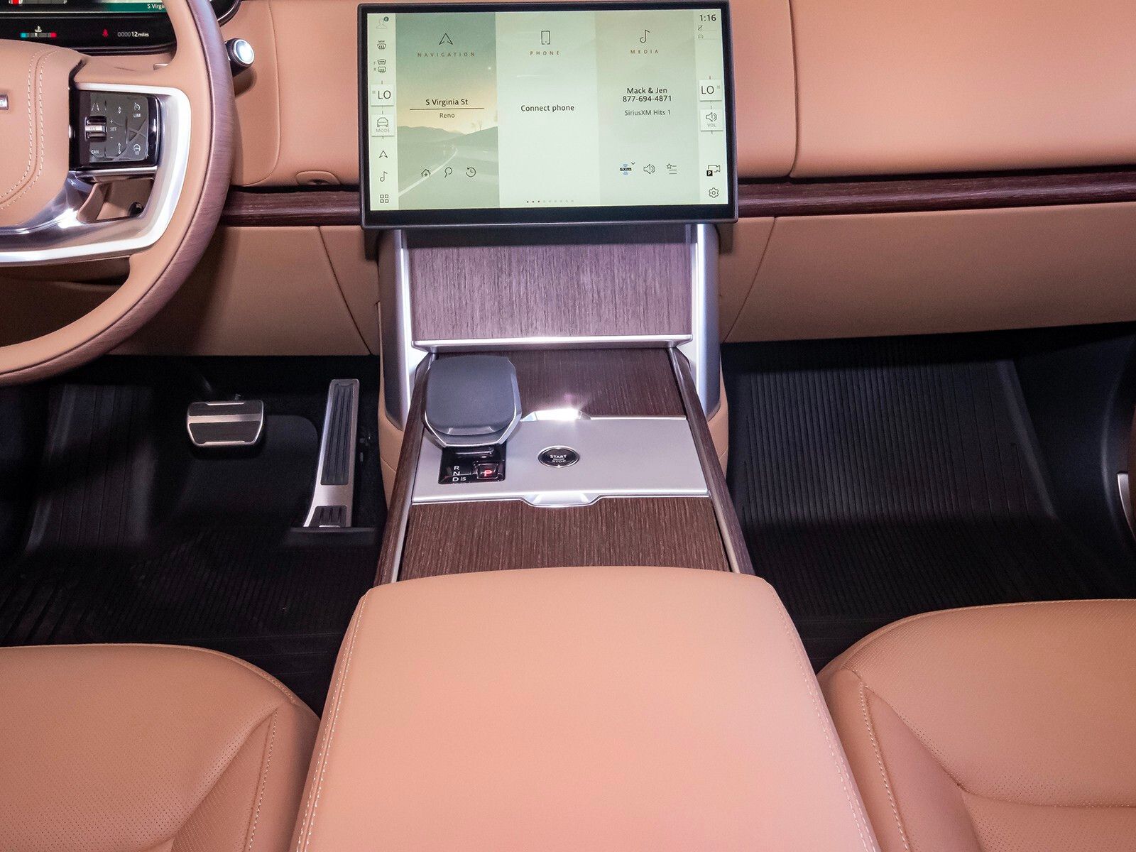 2025 Land Rover Range Rover SE photo 24
