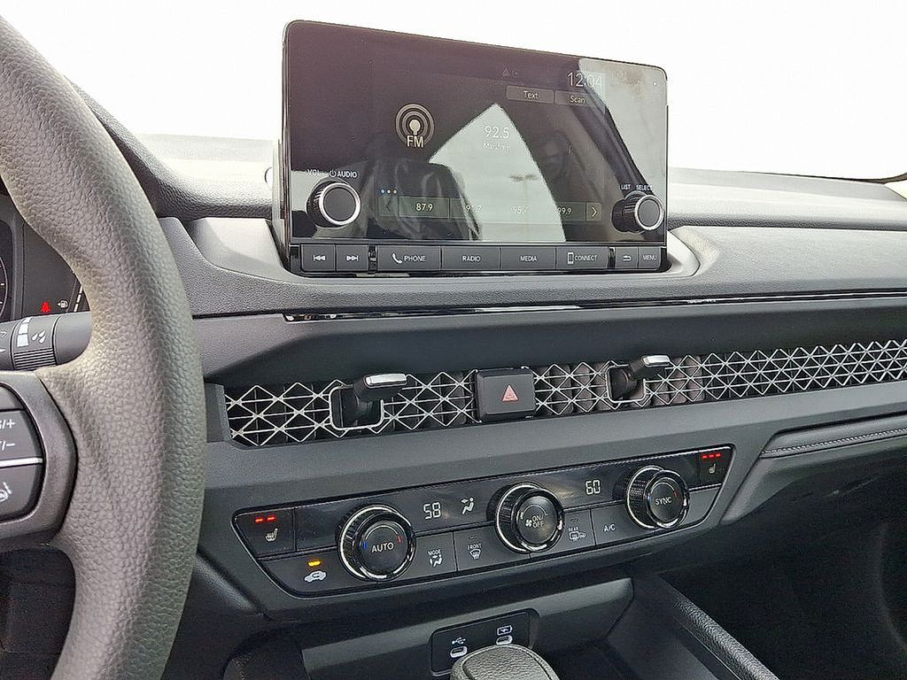 2025 Honda Accord 1.5T SE photo 8