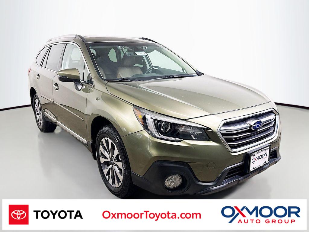 2019 Subaru Outback Touring's photo